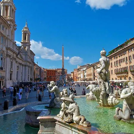 Navona Square Love * روما